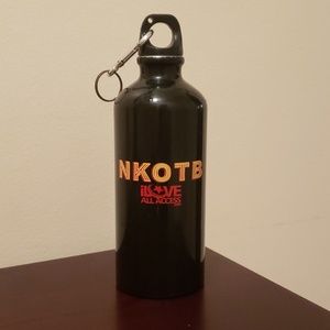 New kids on the block( nkotb) collectors item